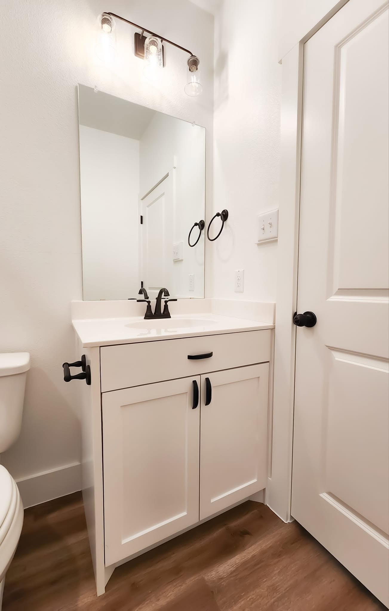 Custom bathroom vanity by Wooden Woodworks in Central Texas