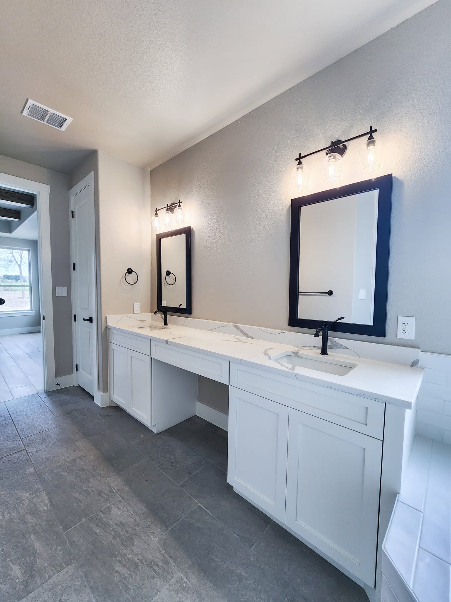 Custom bathroom vanity by Wooden Woodworks in Central Texas
