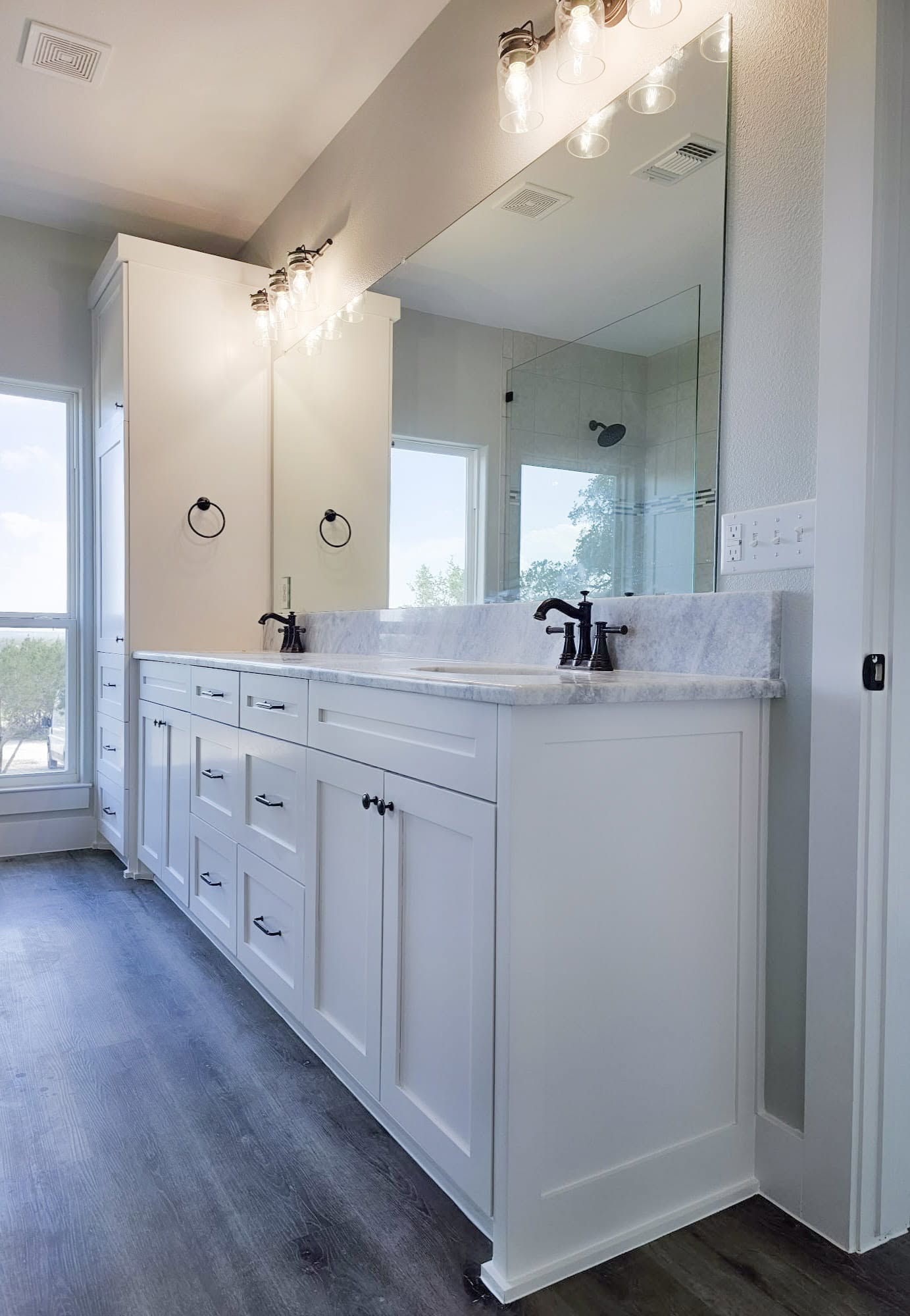 Custom bathroom vanity by Wooden Woodworks in Central Texas