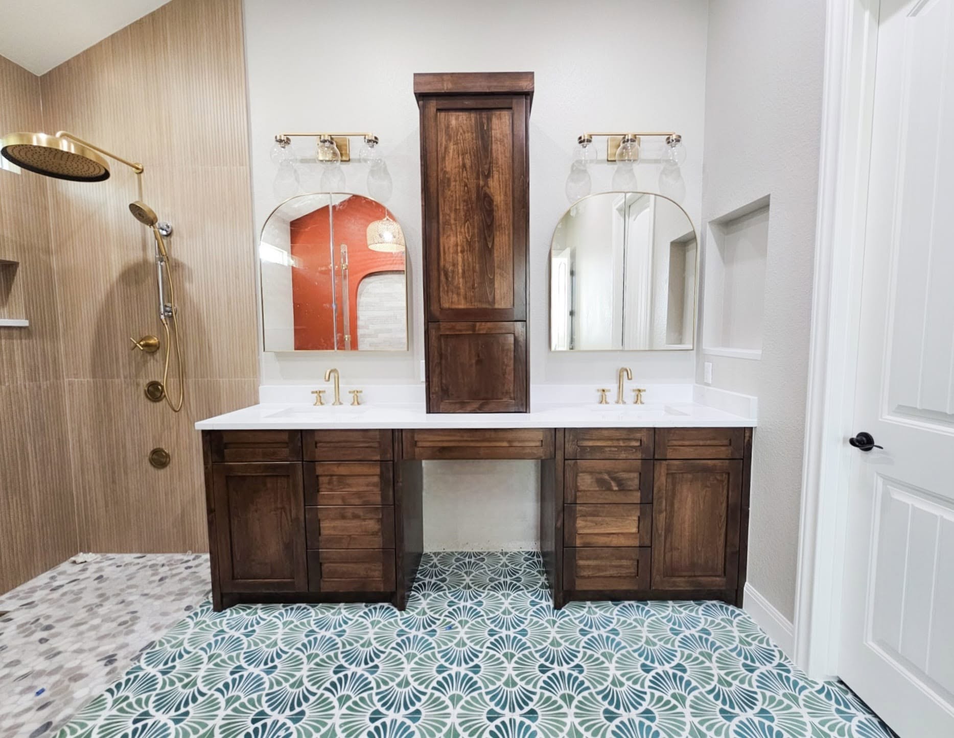 Custom bathroom vanity by Wooden Woodworks in Central Texas
