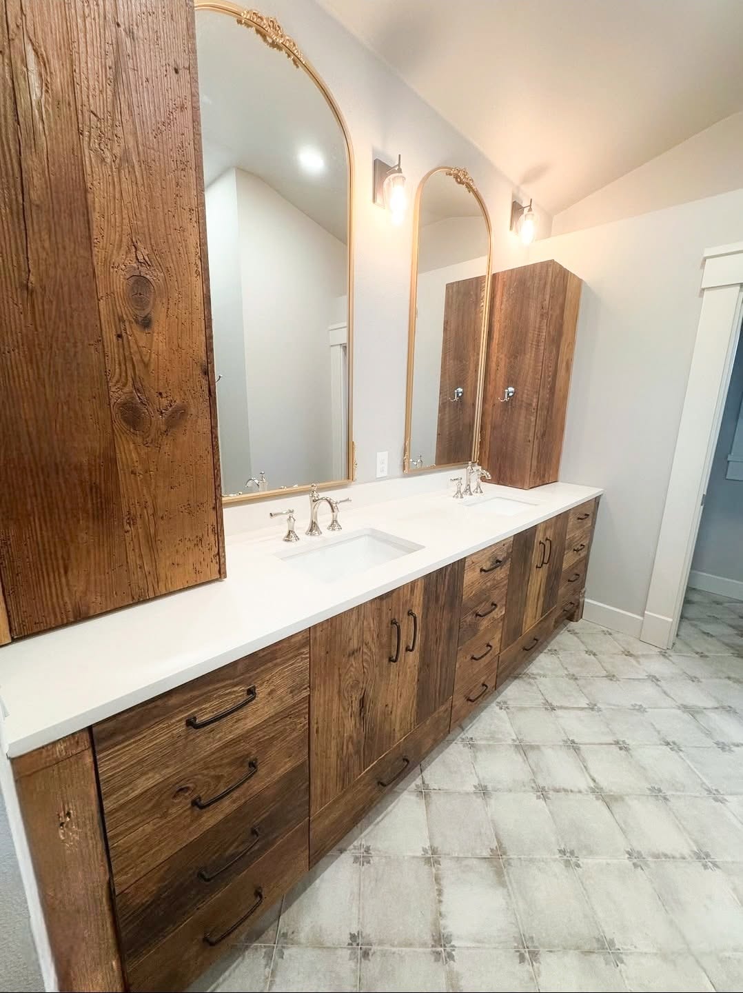 Custom bathroom vanity by Wooden Woodworks in Central Texas