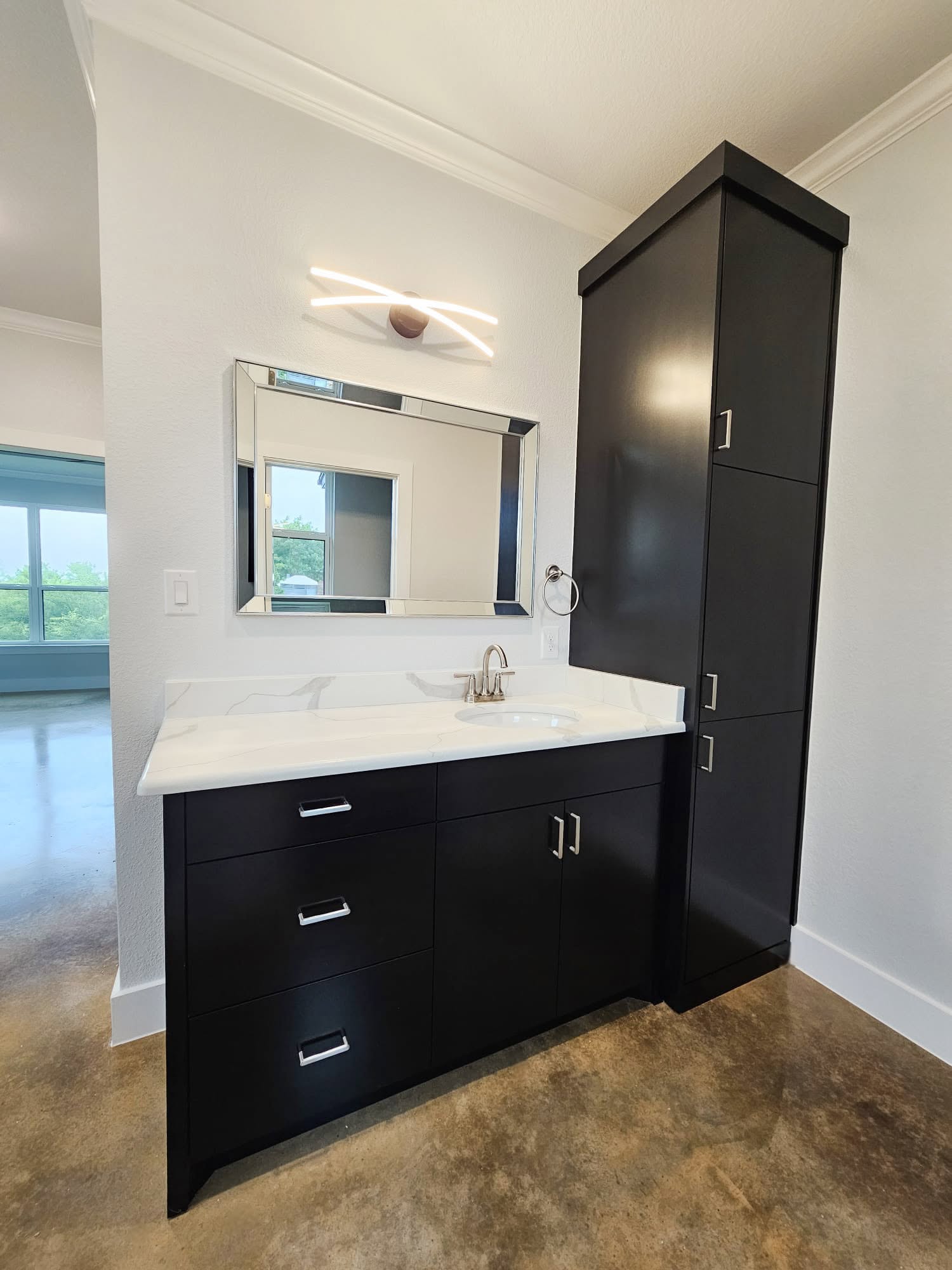 Custom bathroom vanity by Wooden Woodworks in Central Texas