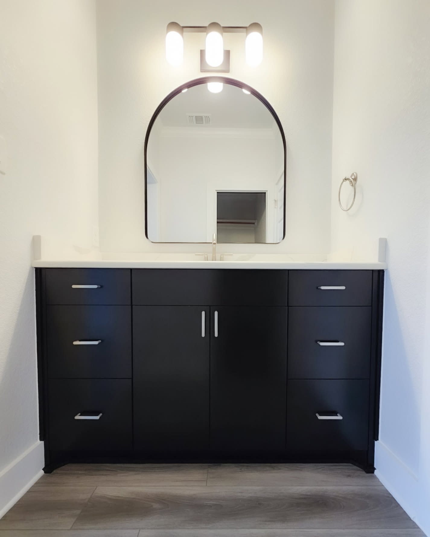 Custom bathroom vanity by Wooden Woodworks in Central Texas