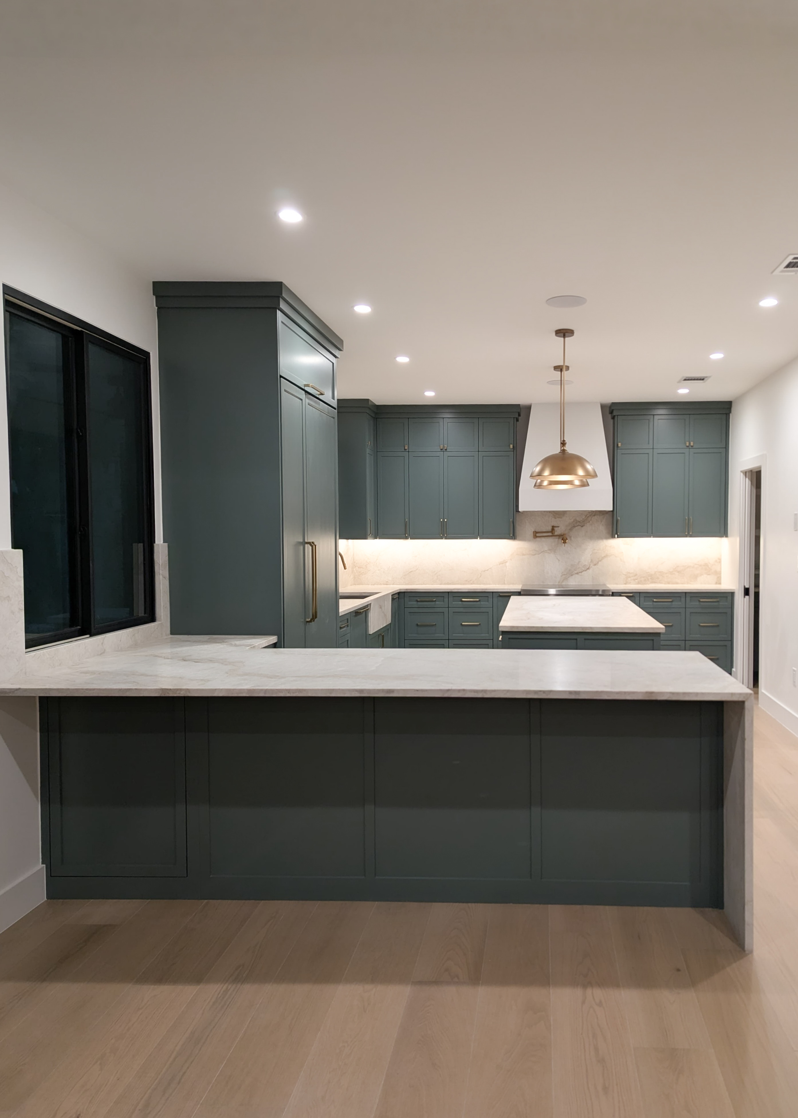 Mandeville by Wooden Woodworks